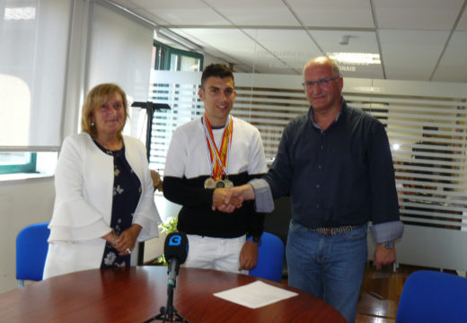 O Concello de Noia felicita ao atleta local Ramón Pérez polos seus éxitos deportivos desta tempada